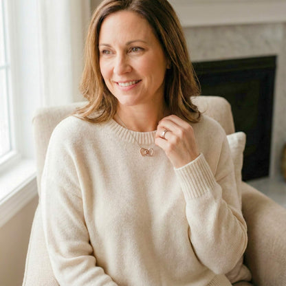 Woman wearing the luxury white gold wife necklace, suitable for everyday elegance.